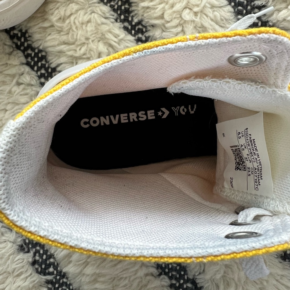 Converse Chuck Taylor All Star By You yellow embroidered platform sneakers - Picture 8 of 9